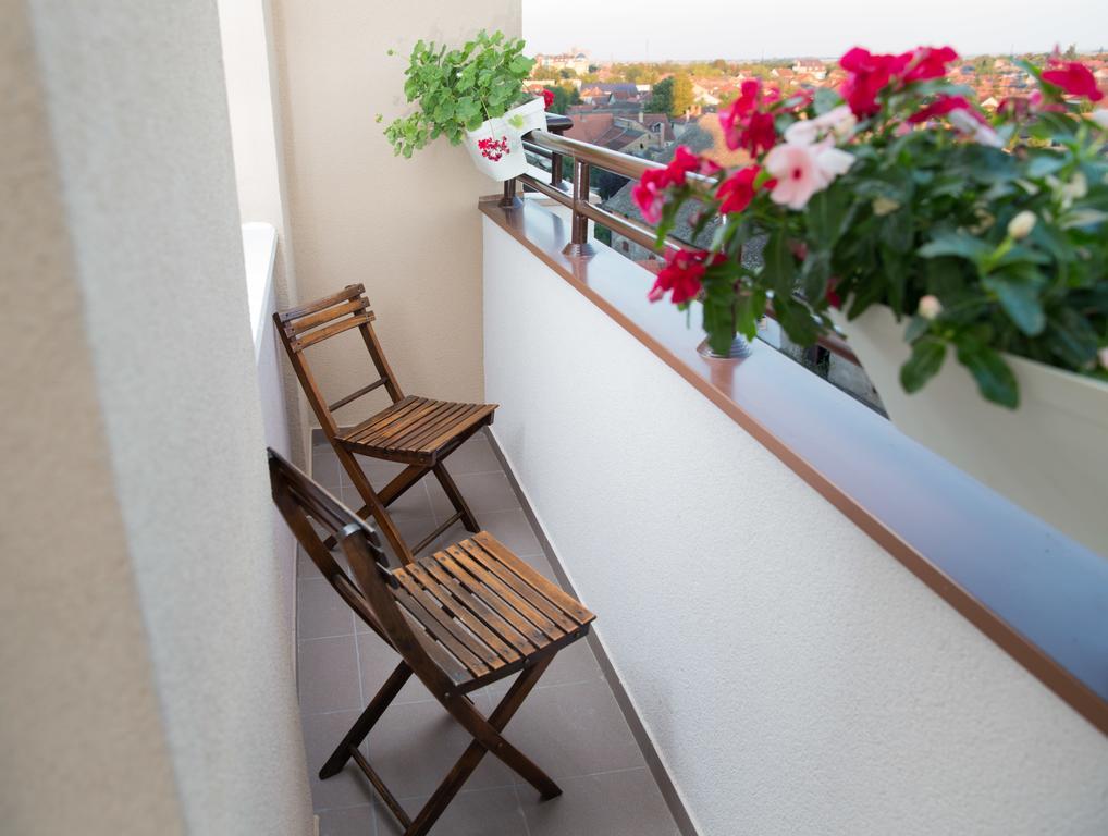 Apartment Koral Рума Экстерьер фото